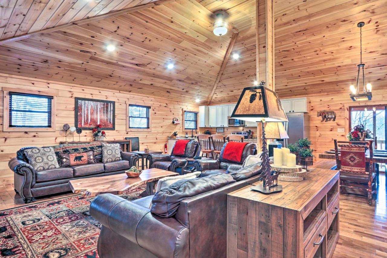 Luxe Cabin With Hot Tub, Theater, Pool Table, Arcade Pigeon Forge Exterior photo